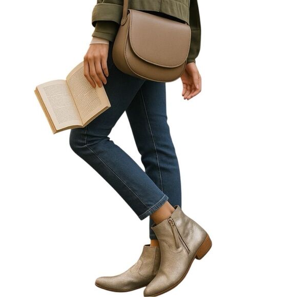 Frye Rubie style Silver Leather Ankle Boots- size 8- perfect condition! - Picture 2 of 9